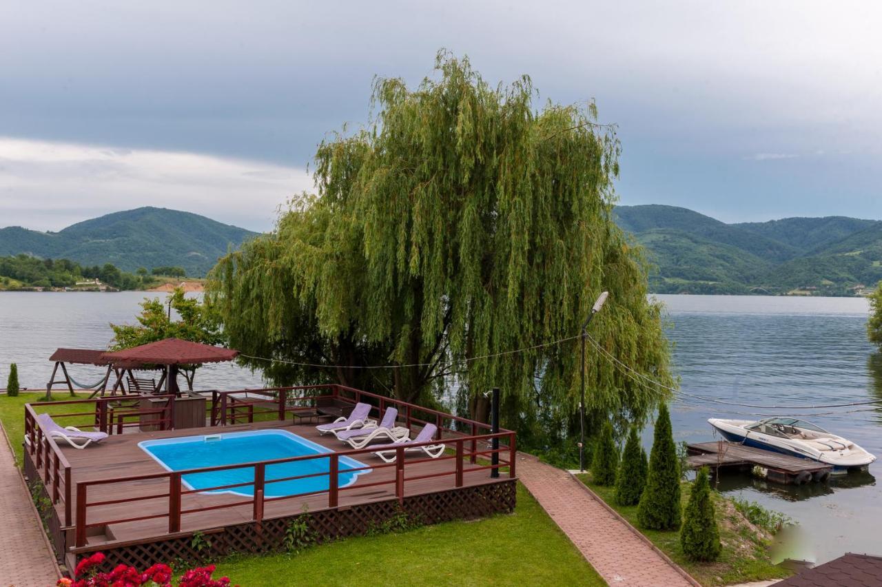 Villa Frans Ieşelniţa Extérieur photo