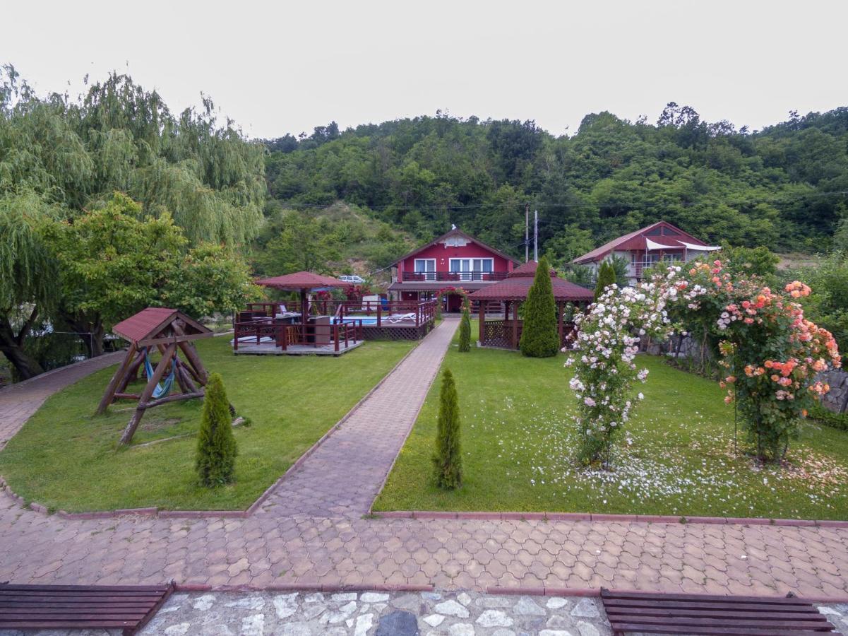 Villa Frans Ieşelniţa Extérieur photo
