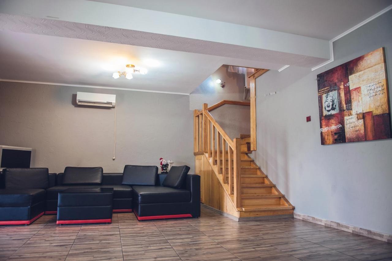 Villa Frans Ieşelniţa Extérieur photo