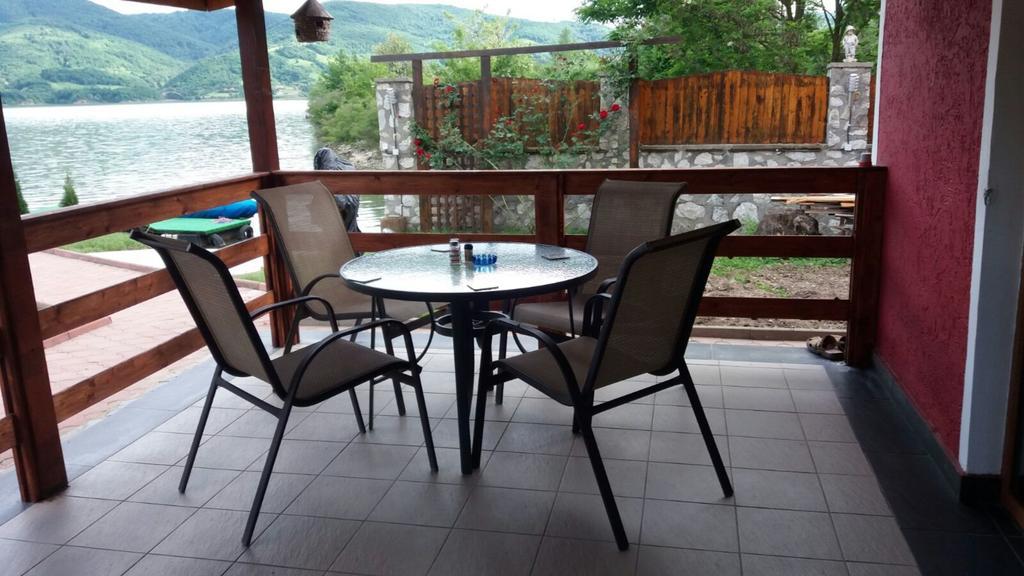 Villa Frans Ieşelniţa Extérieur photo